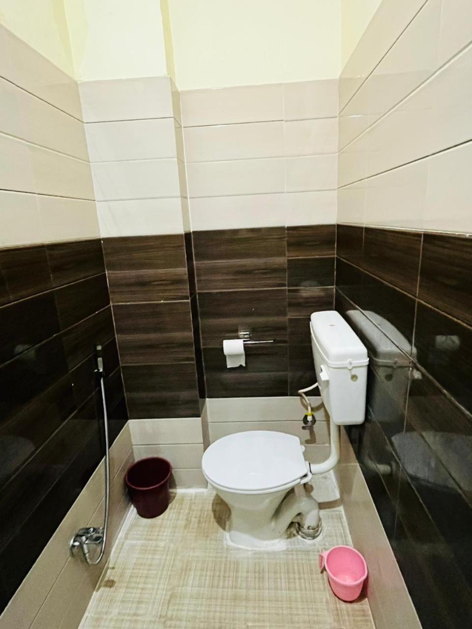 Hotel Shri Ram Bhavan Ayodhya Kültér fotó