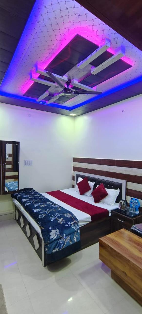Hotel Shri Ram Bhavan Ayodhya Kültér fotó